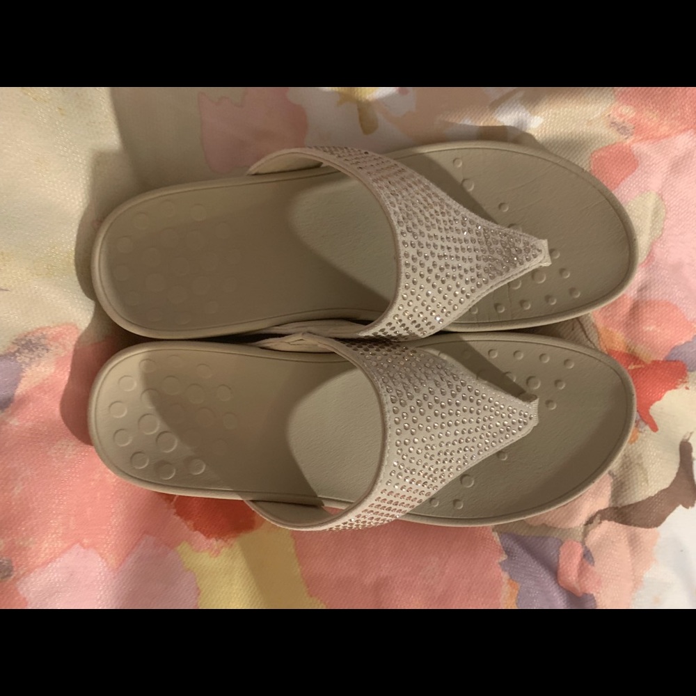 Vionic Naples platform sandals size 9